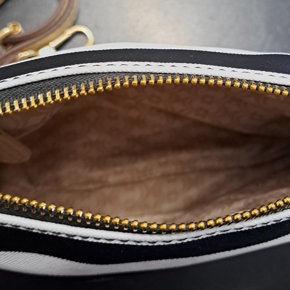 NWOT Two Crossbody Striped Bags - Picture 6 of 10